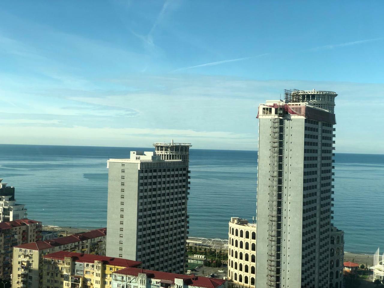 Cozy Bright Apartment With Amazing Sea View Batumi Esterno foto