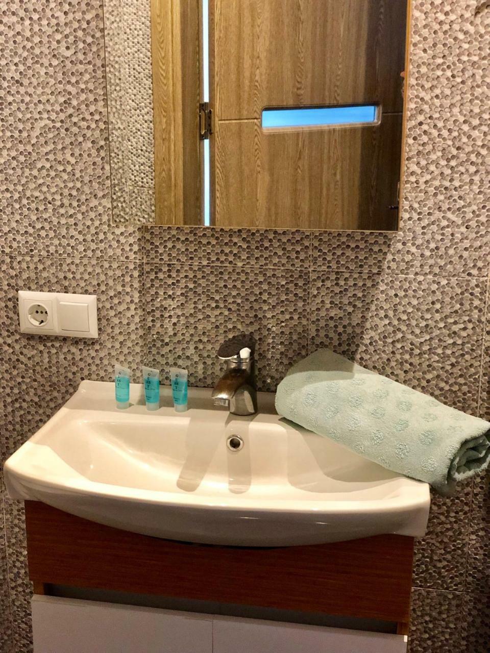 Cozy Bright Apartment With Amazing Sea View Batumi Esterno foto